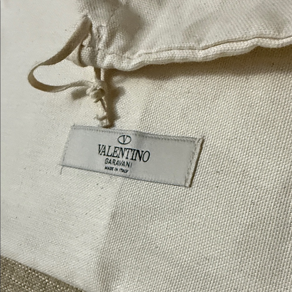 Valentino Garavani Beige Dust Bag - Picture 4 of 7
